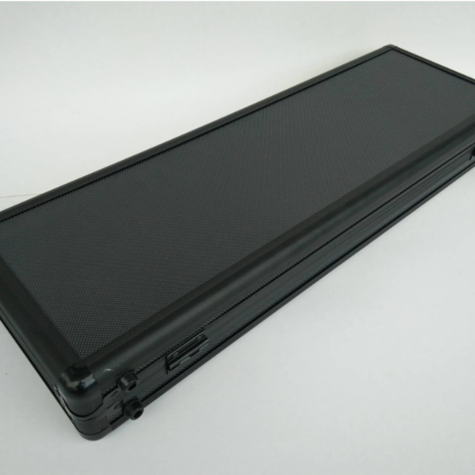 Aluminum Equipment Case Shield - огляд і ціна Heavy Equipment Technician