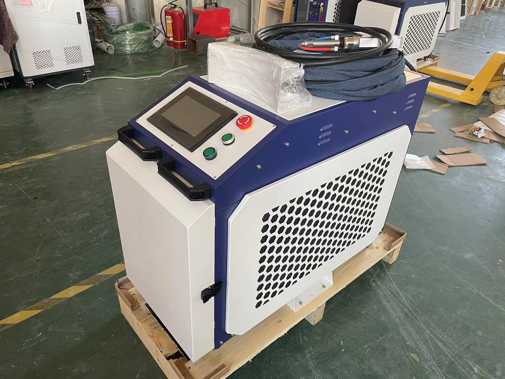 Industrial Fiber Laser Welder, - огляд і ціна Heavy Equipment Welder